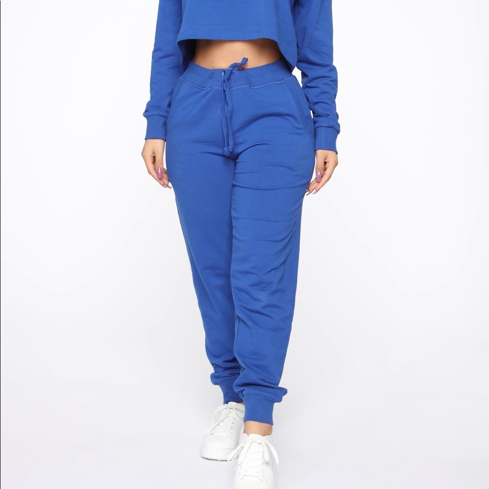Spring love 💙 😍thin French Terry Joggers